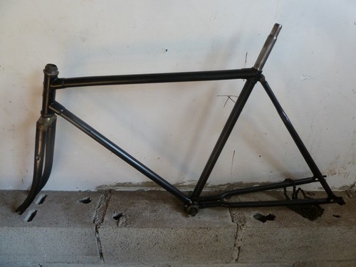 Ancien vélo cadre course 700
